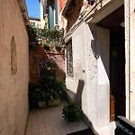 San Maurizio Hotel *
